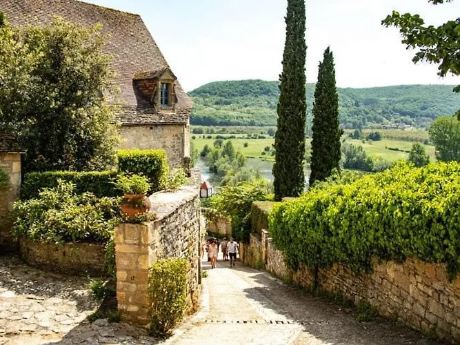 Holiday Home With Dishwasher Near Sarlat Lanzac 法国